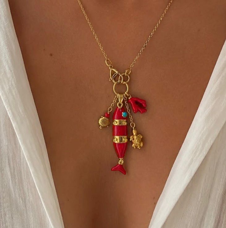 Collana Charm Mare Rosso & Oro – Stile Mediterraneo Chic